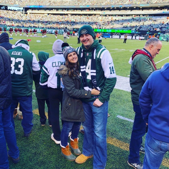 Meet your Posher, Melissa - Picture 1 of 1